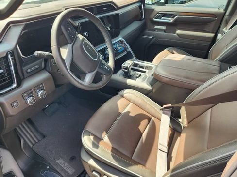 Used 2026 GMC Sierra 1500 Denali w/ Denali Reserve Package AWD/4WD image 9