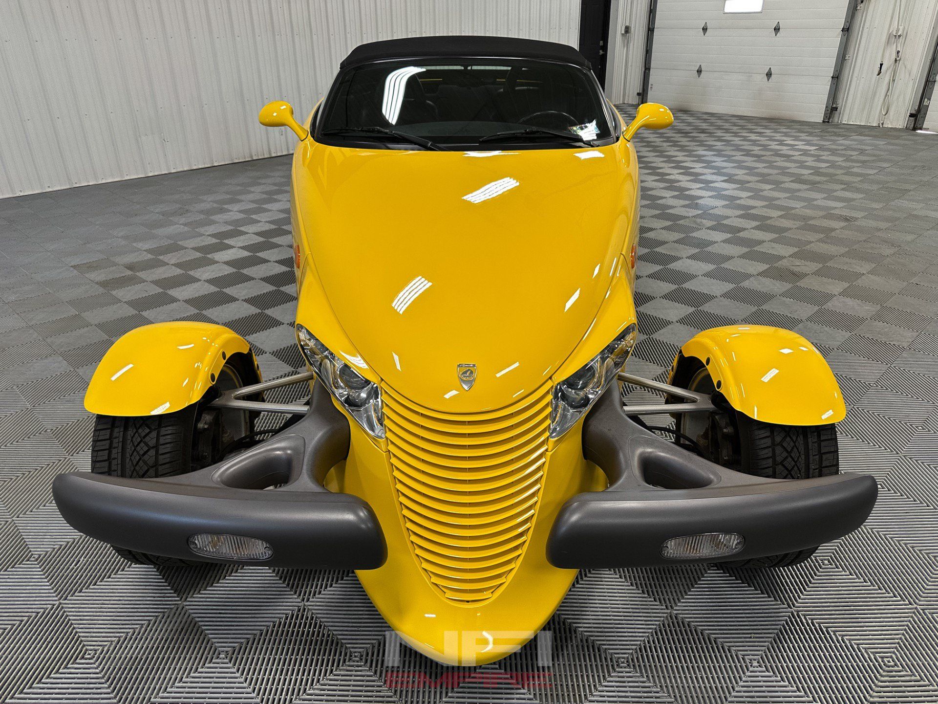 Used 1999 Plymouth Prowler RWD image 8