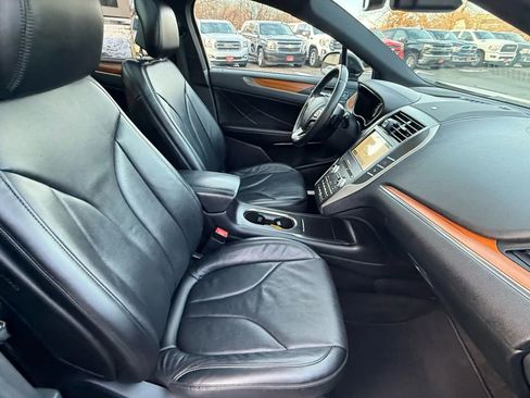 Used 2016 Lincoln MKC Reserve image 36