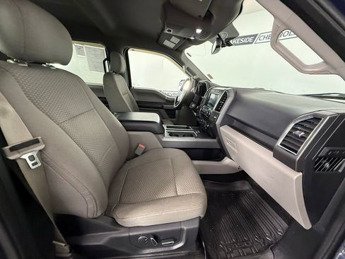 Used 2017 Ford F150 XLT w/ Equipment Group 302A Luxury AWD/4WD image 19
