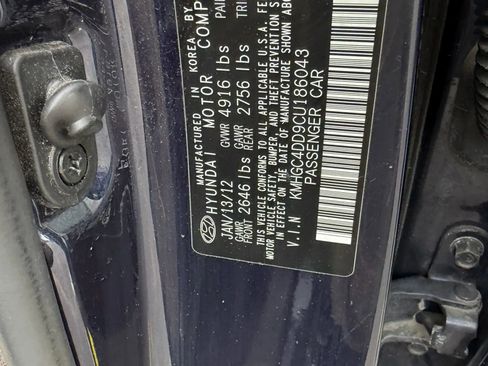 Used 2012 Hyundai Genesis 3.8 w/ Premium Pkg image 34