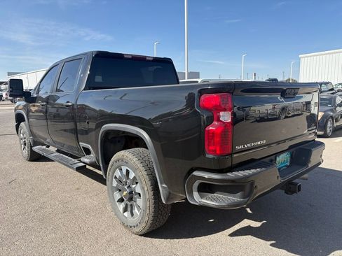 Used 2025 Chevrolet Silverado 2500 Custom w/ Custom Value Package image 3
