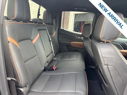 Used 2026 GMC Canyon AT4 w/ AT4 Premium Package AWD/4WD image 9
