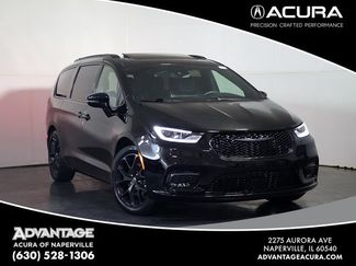 Used 2025 Chrysler Pacifica Limited FWD video 1