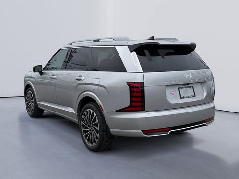 New 2026 Hyundai Palisade Calligraphy FWD image 5