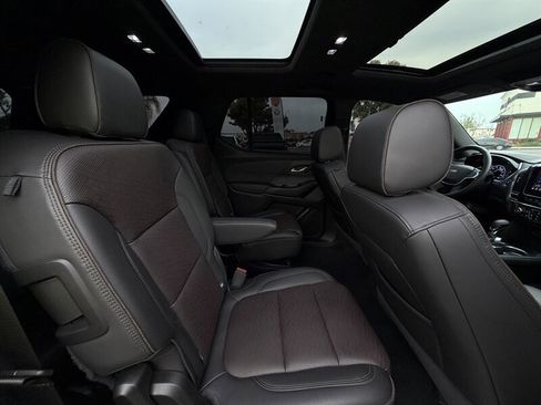 Used 2023 Chevrolet Traverse High Country AWD/4WD image 48