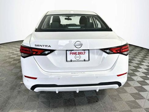 Certified 2025 Nissan Sentra SV FWD image 5