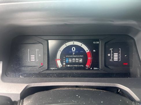 Used 2024 Toyota Tacoma SR RWD image 8