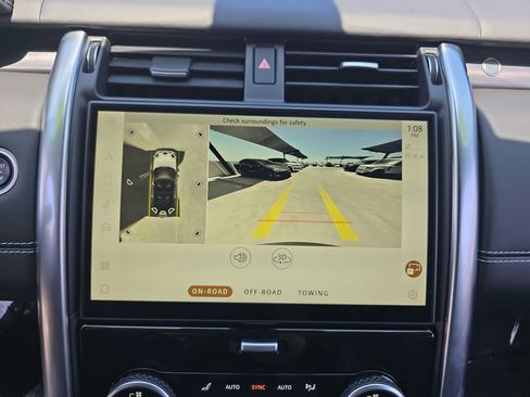 Certified 2024 Land Rover Discovery Metropolitan Edition AWD/4WD image 25