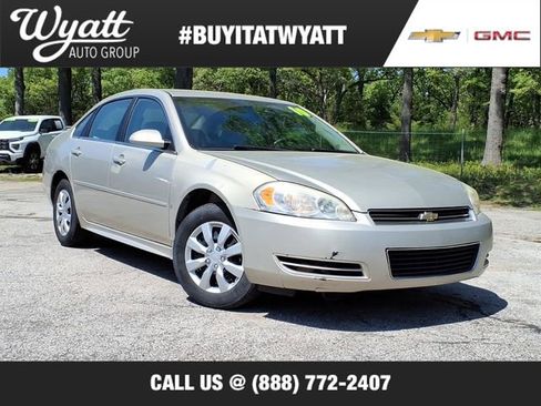 Used 2010 Chevrolet Impala LS FWD image 1