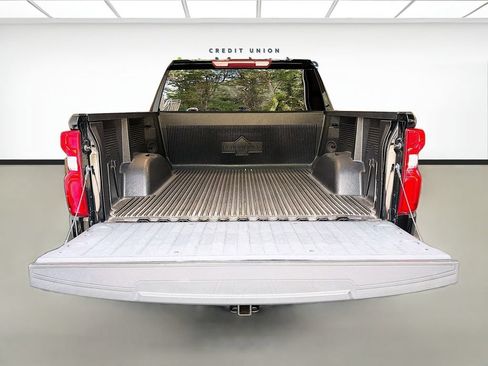Used 2020 Chevrolet Silverado 1500 LTZ AWD/4WD image 24