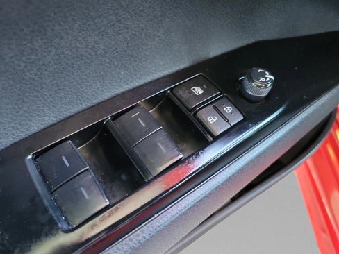 Used 2025 Toyota Camry SE image 26