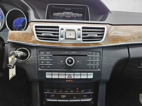 Used 2016 Mercedes-Benz E 250 Sedan image 14