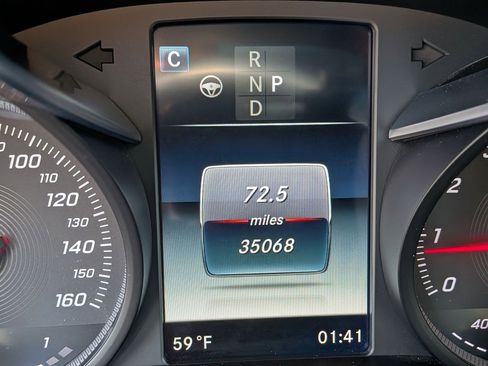 Used 2017 Mercedes-Benz GLC 300 4MATIC image 19