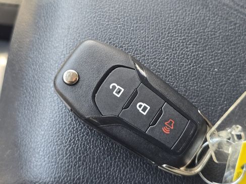 Used 2022 Ford EcoSport S AWD/4WD image 32