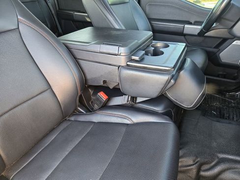 Used 2024 Ford F350 Lariat w/ Sport Appearance Package image 9