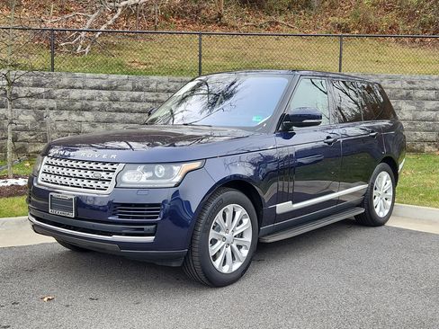 Used 2017 Land Rover Range Rover HSE image 1