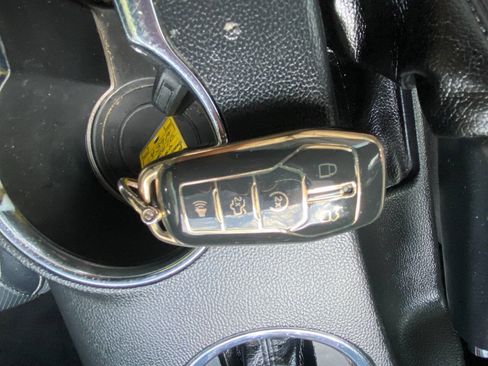 Used 2016 Ford Mustang Premium RWD image 19