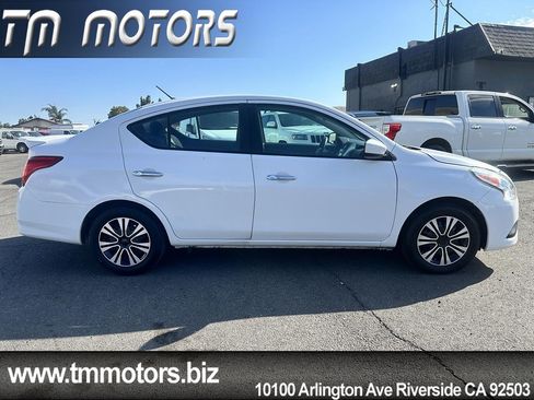 Used 2019 Nissan Versa SV FWD image 18