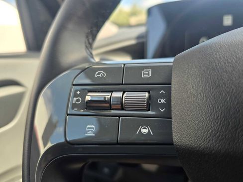 Used 2026 Kia EV9 Light RWD image 33