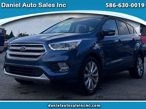 Used 2018 Ford Escape Titanium FWD image 1