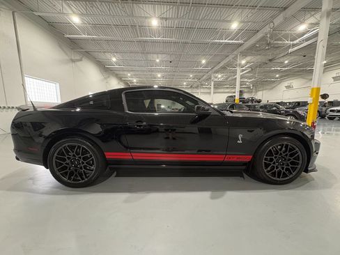 Used 2013 Ford Mustang Shelby GT500 RWD image 8
