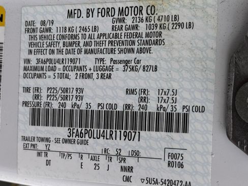 Used 2020 Ford Fusion SE FWD image 36