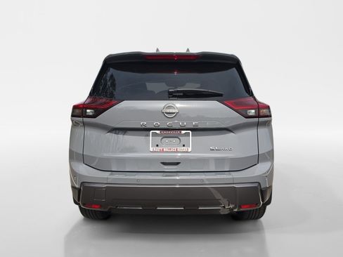 Certified 2025 Nissan Rogue SL w/ Tech Package AWD/4WD image 4