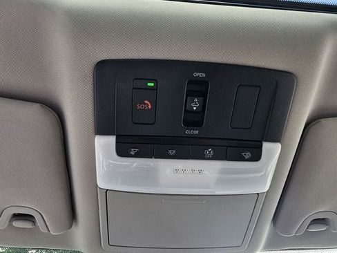 Used 2023 Nissan Altima 2.5 SL FWD image 37