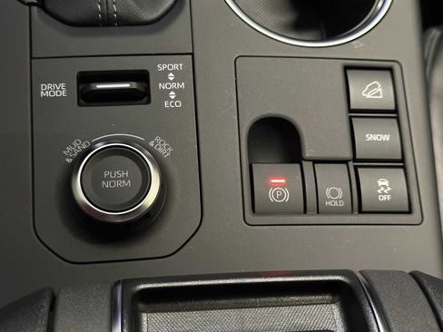 New 2026 Toyota Highlander XSE image 16