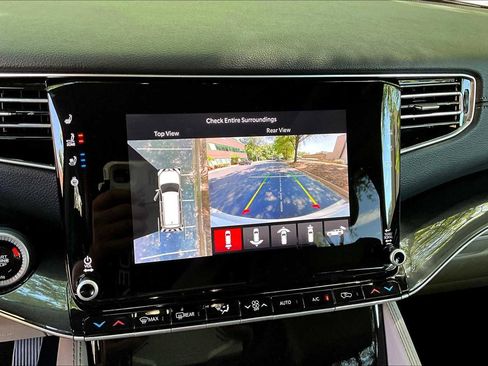 Used 2024 Jeep Wagoneer 4WD w/ Premium Group I image 26