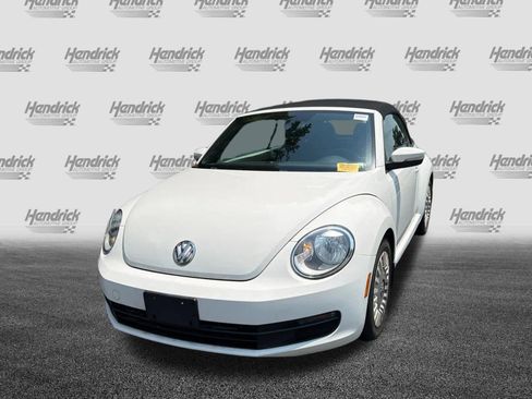 Used 2013 Volkswagen Beetle 2.5 FWD image 6
