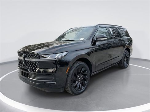 New 2025 Lincoln Navigator Reserve w/ Jet Appearance Package image 1