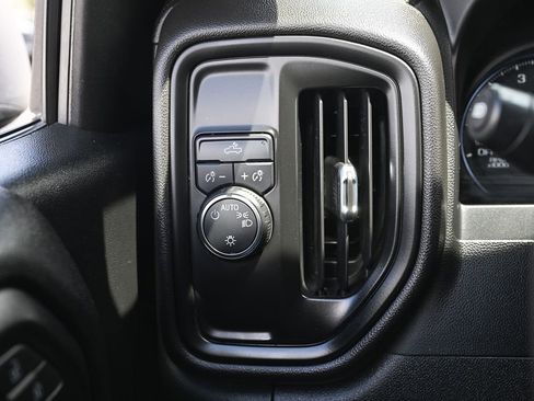 Used 2022 Chevrolet Silverado 1500 Custom RWD image 27