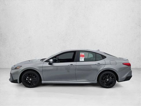 New 2026 Toyota Camry SE FWD image 5