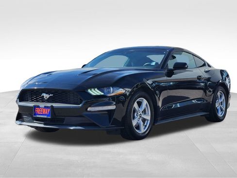Used 2021 Ford Mustang Coupe RWD image 5