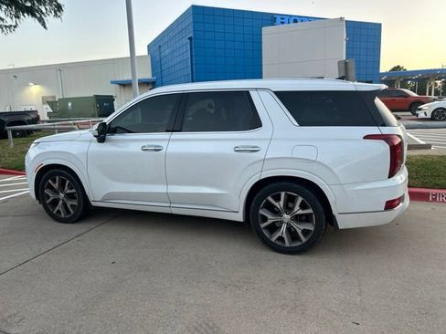 Used 2021 Hyundai Palisade Limited FWD image 3