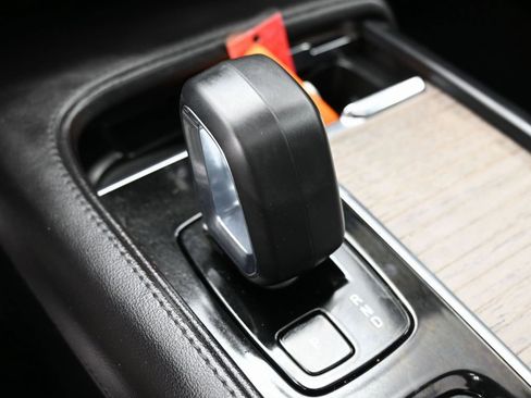 Used 2023 Volvo S90 B6 Plus w/ Protection Package Premier image 28