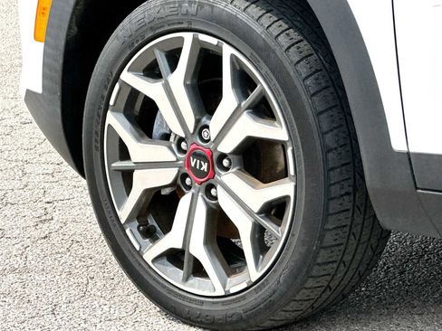 Used 2021 Kia Seltos S image 11