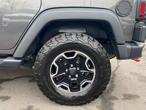 Used 2017 Jeep Wrangler Unlimited Rubicon image 19