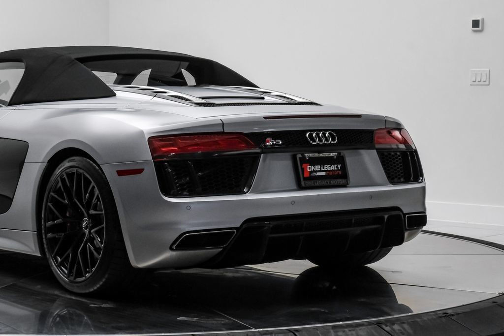 Used 2018 Audi R8 V10 AWD/4WD image 21
