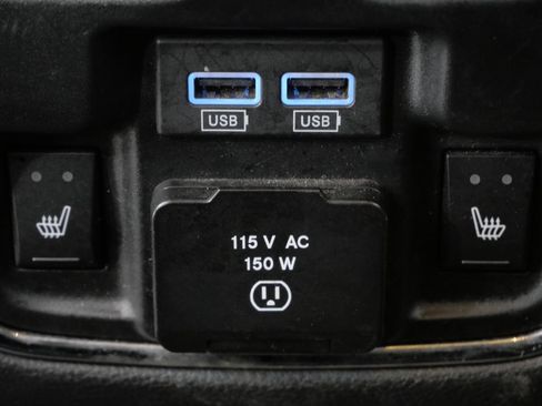 Used 2017 Dodge Durango R/T w/ Technology Group AWD/4WD image 28