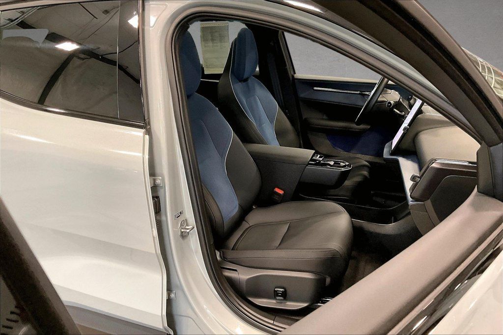 Certified 2026 Volvo EX30 Plus w/ Climate Package AWD/4WD image 29