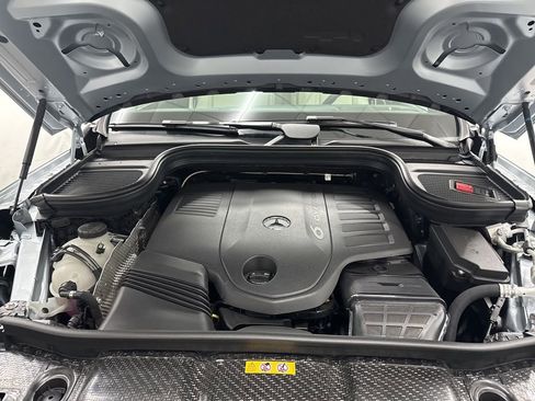 Used 2026 Mercedes-Benz GLS 450 4MATIC image 33