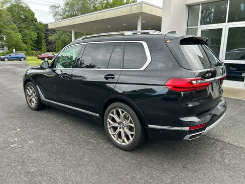 Used 2021 BMW X7 xDrive40i w/ Parking Assistance Package AWD/4WD image 3