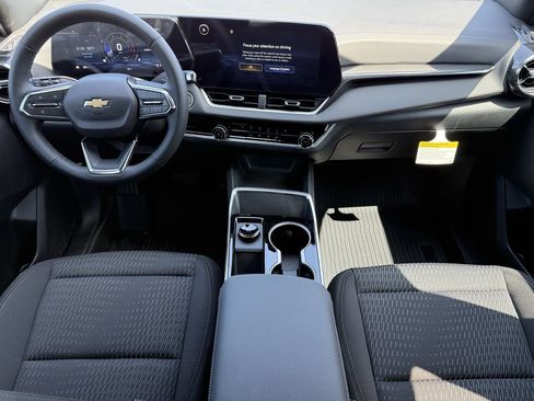 New 2026 Chevrolet Equinox LT image 10