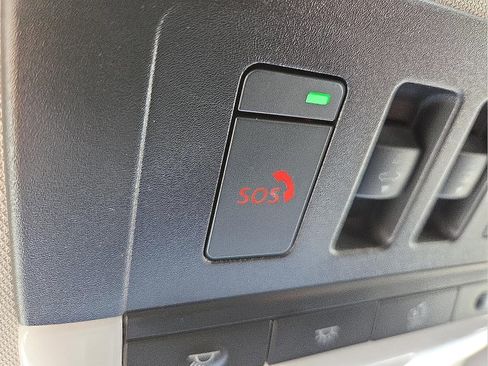 New 2026 Nissan Pathfinder SL image 22