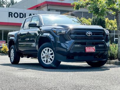 New 2025 Toyota Tacoma SR5