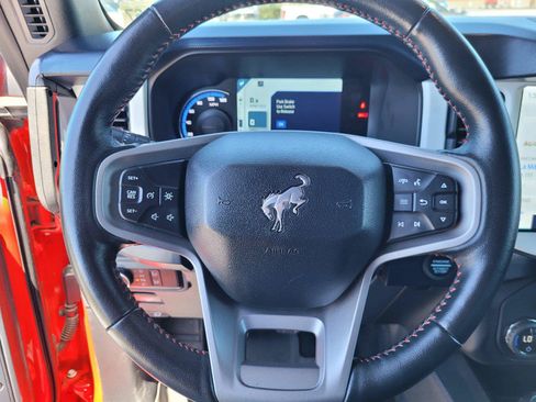 Used 2024 Ford Bronco Heritage Edition AWD/4WD image 34