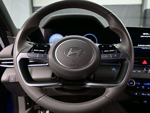 Certified 2024 Hyundai Elantra SEL w/ Convenience Package FWD image 22